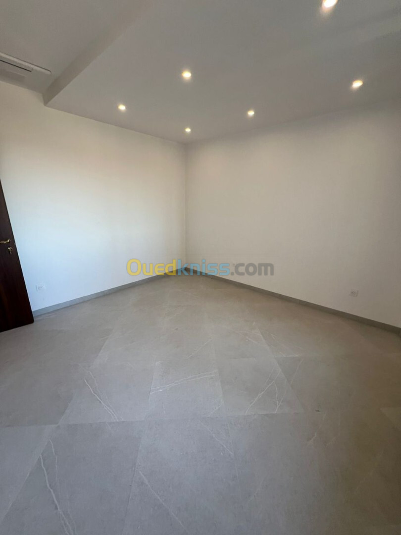 Vente Appartement F4 Alger Dely brahim