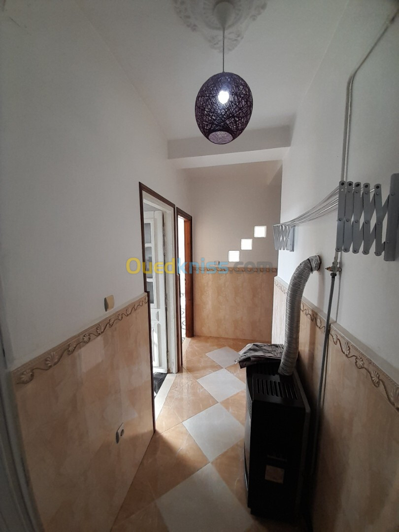 Location Niveau De Villa F3 Alger Bouzareah