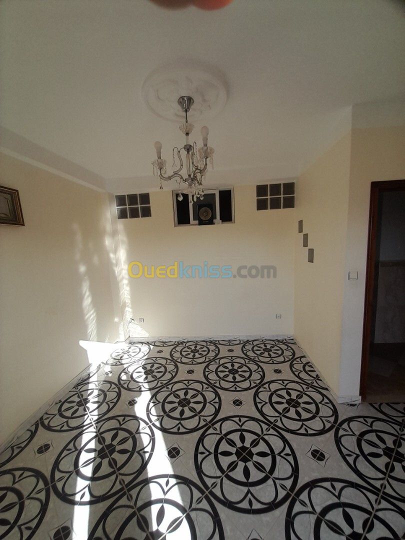 Location Niveau De Villa F3 Alger Bouzareah