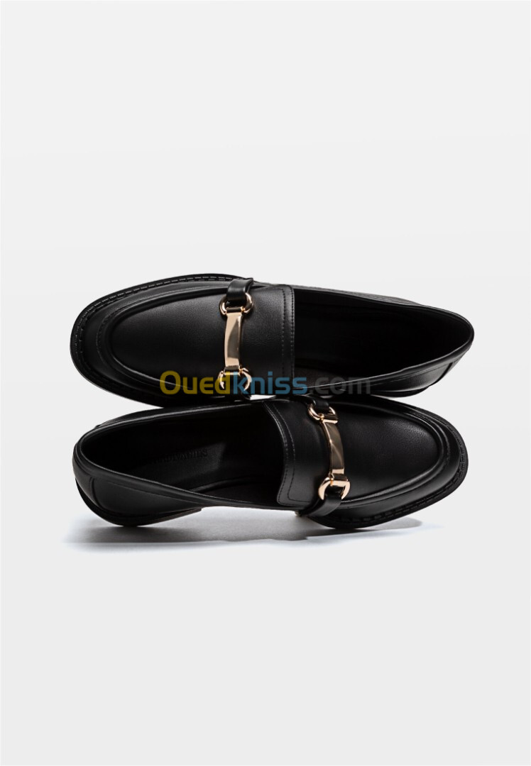 Mocassins noirs pour femme à semelle fine original stradivarius