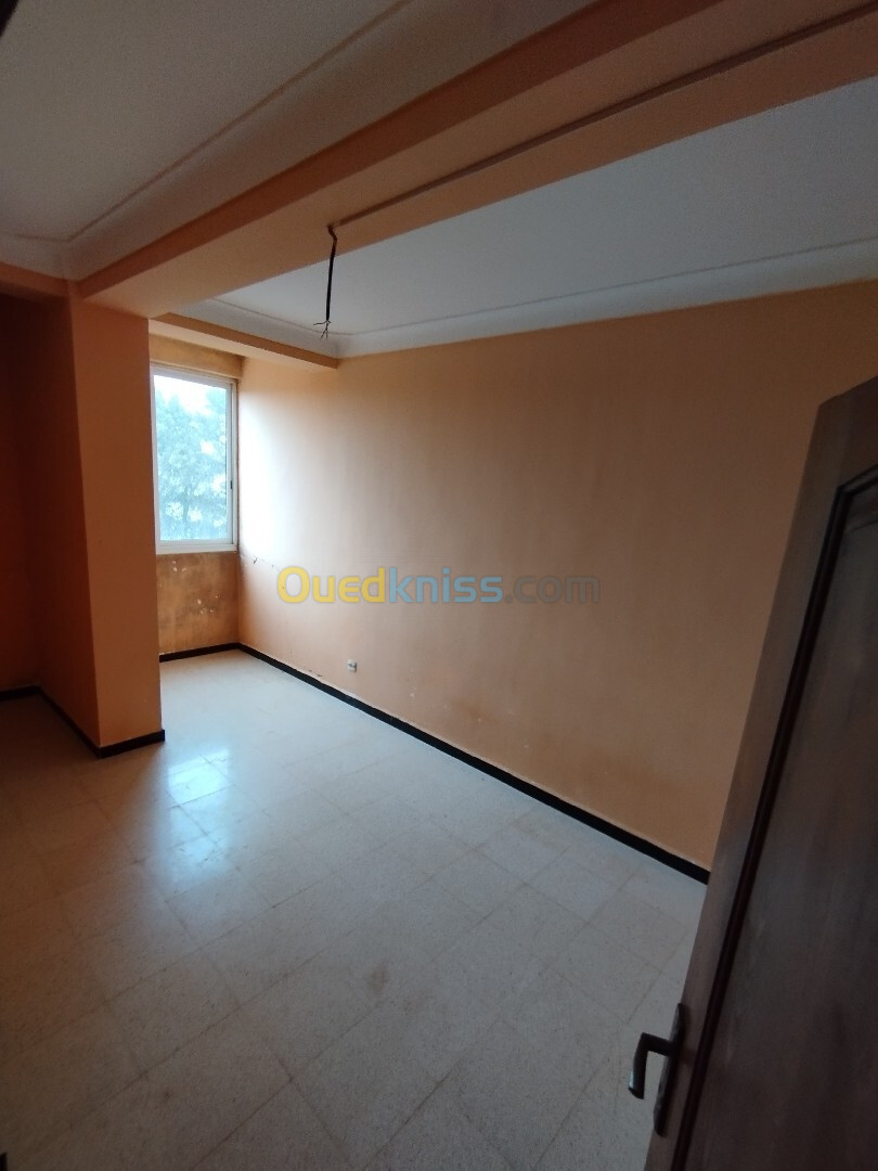 Location Niveau De Villa F3 Alger Bouzareah