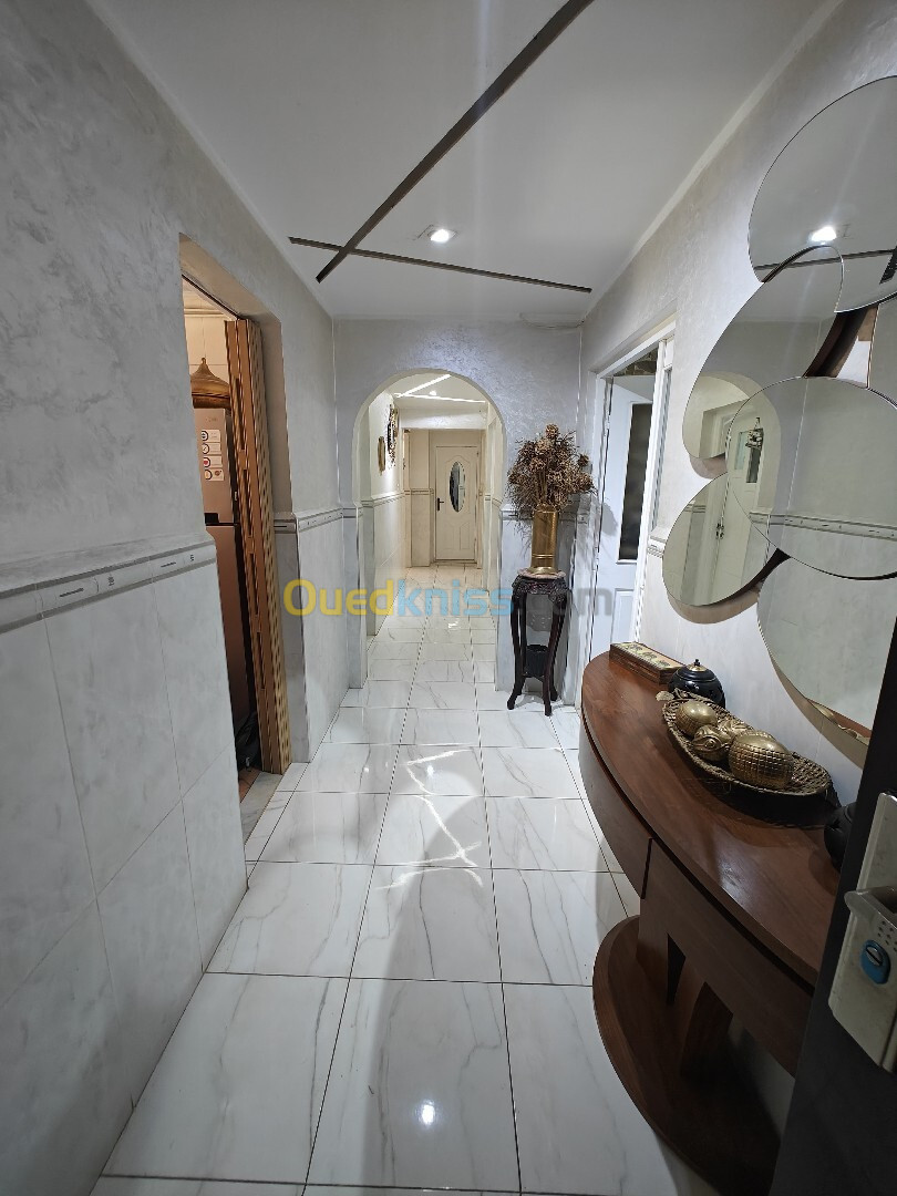 Vente Appartement F4 Alger Bordj el bahri