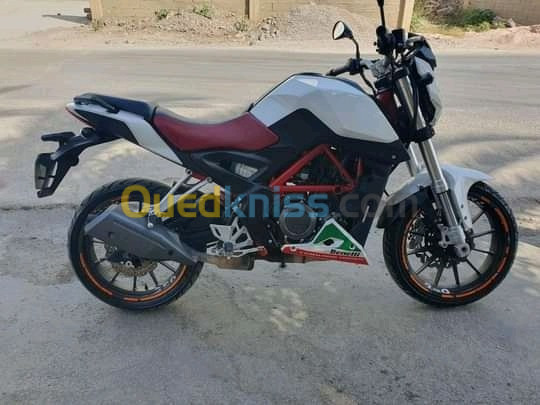 Benelli 250cc store 2020