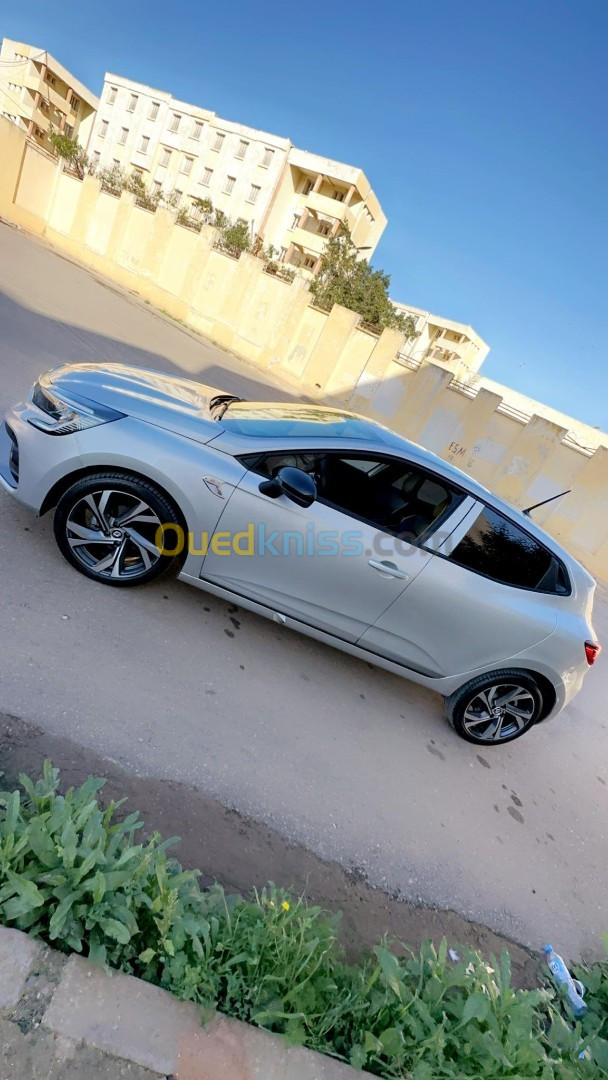 Renault Cloi5rsline 2023 