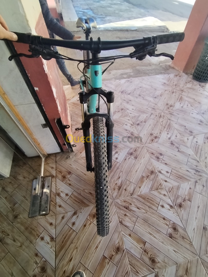 Trek taille S Velo de route vtt Oum El Bouaghi Meskiana Ouedkniss Algerie