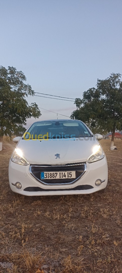 Peugeot 208 2014 Allure