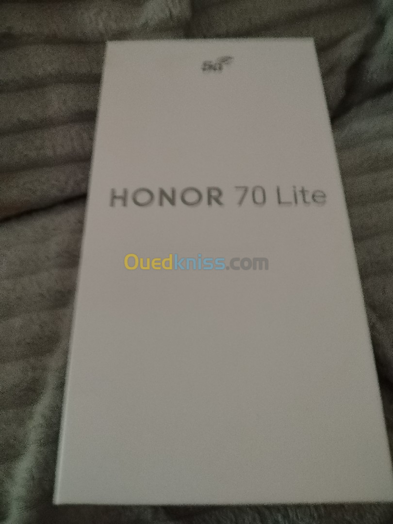 Honor 70 litr