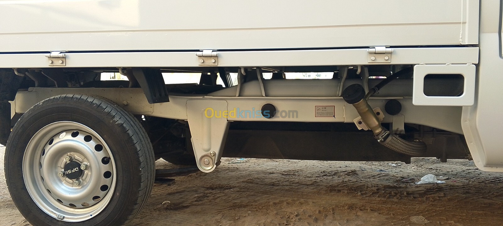 DFSK Mini truk 2024 