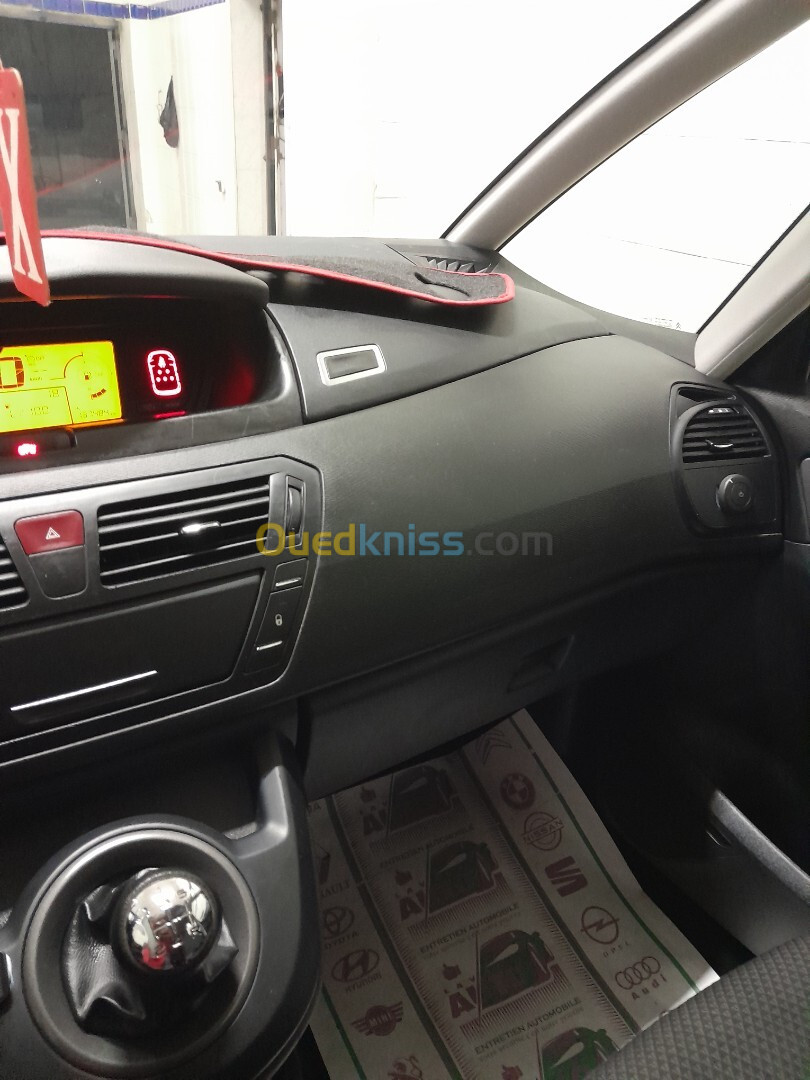 Citroen C4 Picasso 2011 