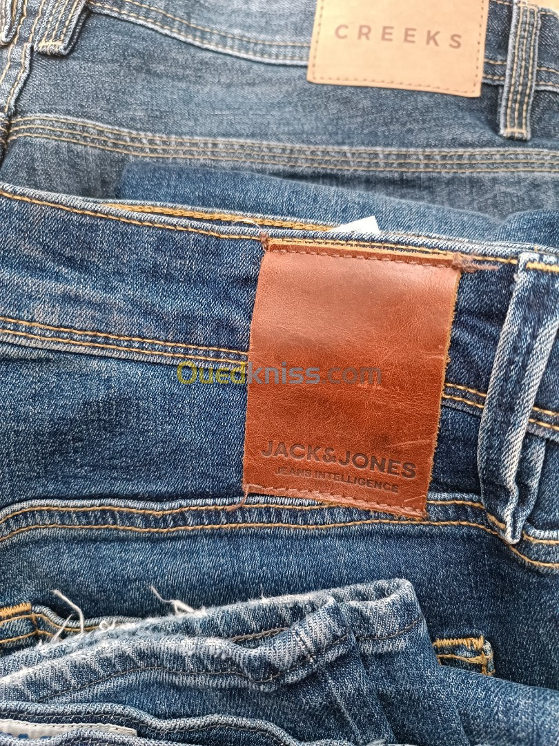 3 pantalons jeans 