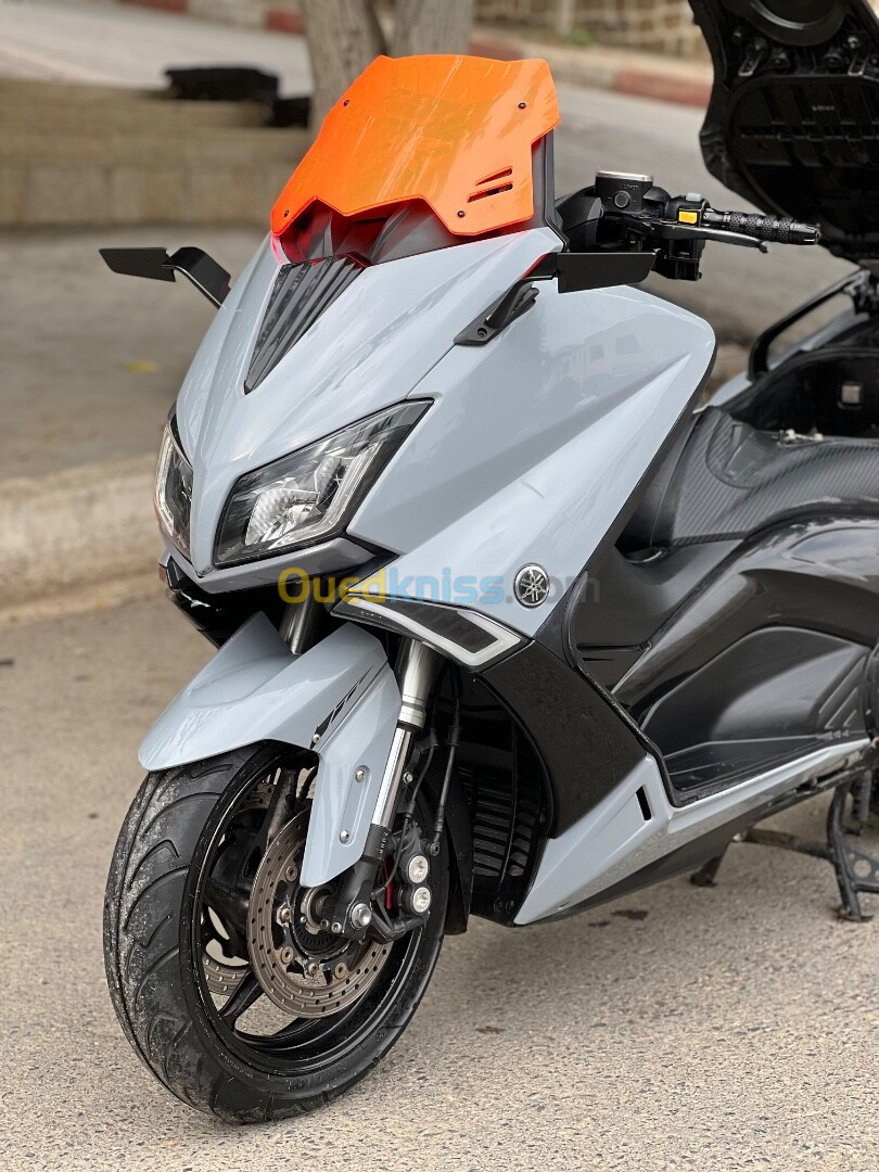 Yamaha Tmax 2015