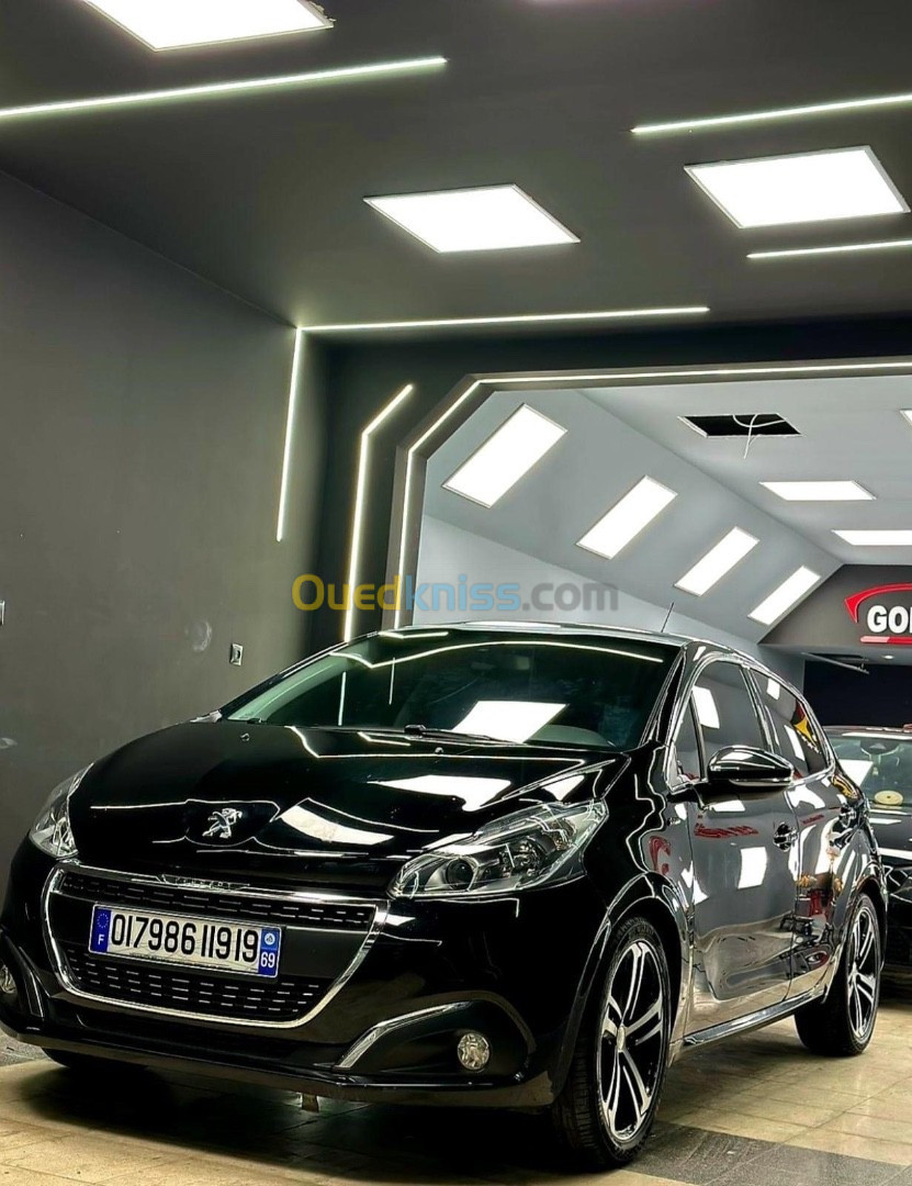 Peugeot 208 2019 Allure