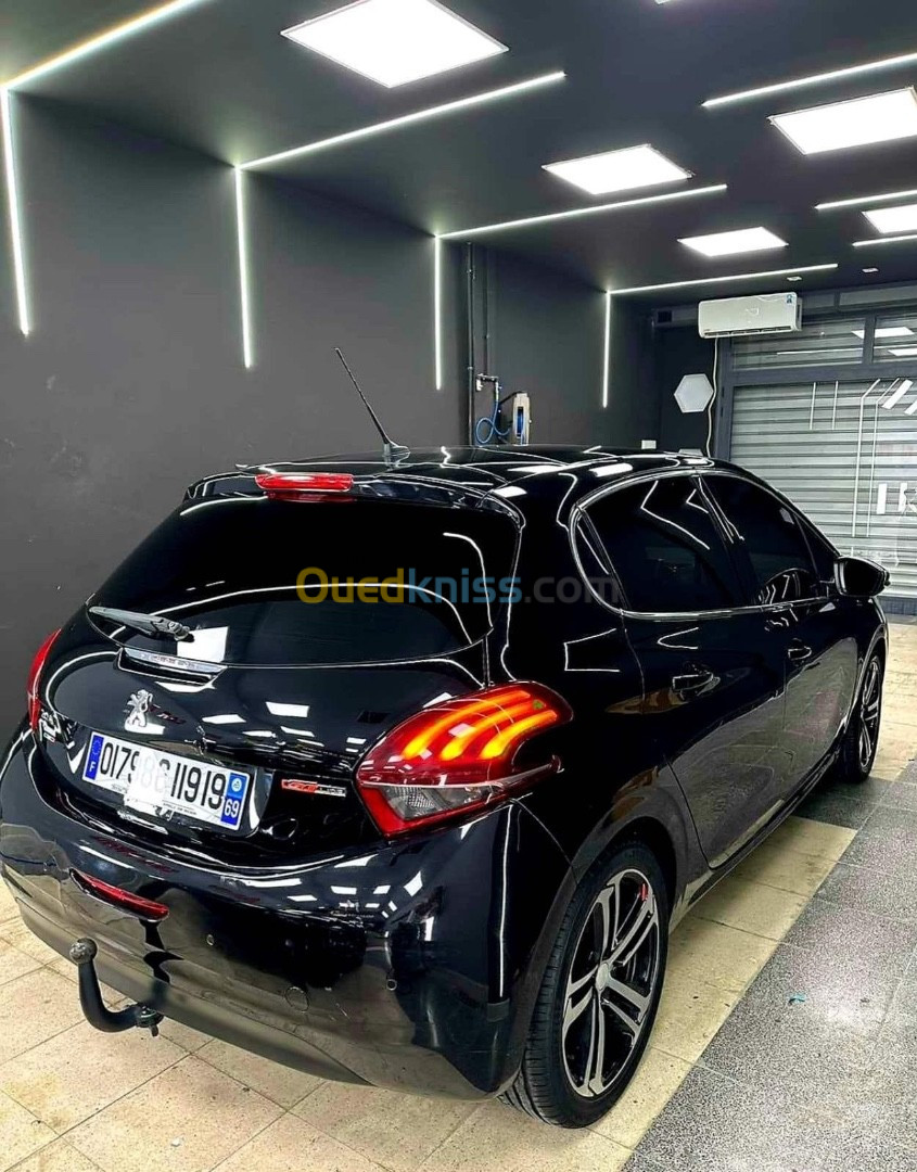 Peugeot 208 2019 Allure