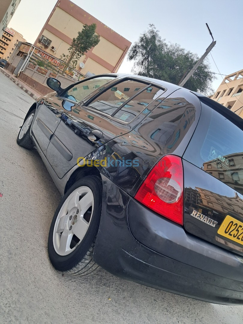 Renault Clio 2 2005 Extreme