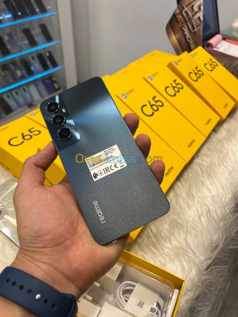 Realme C65