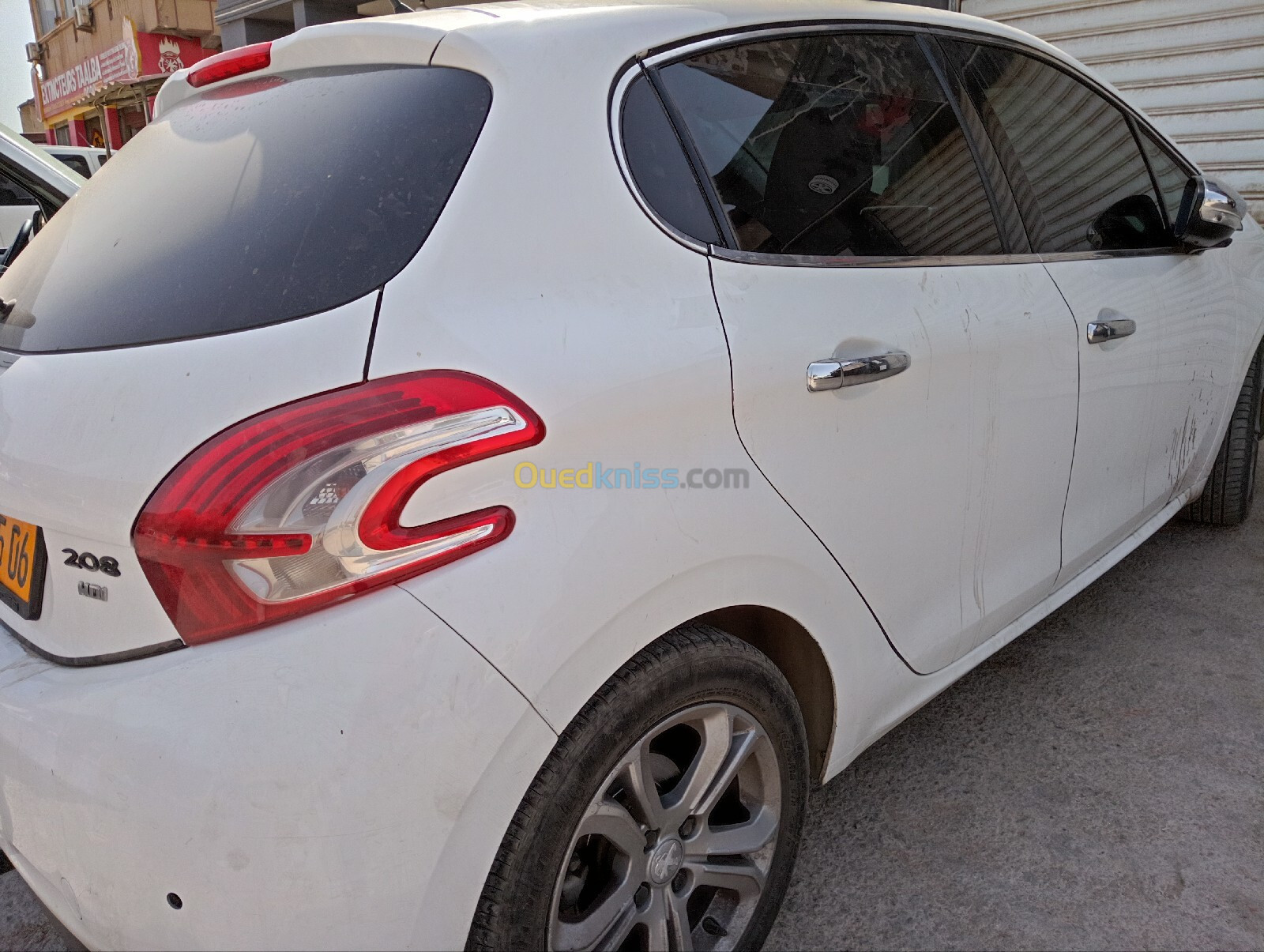 Peugeot 208 2015 Allure