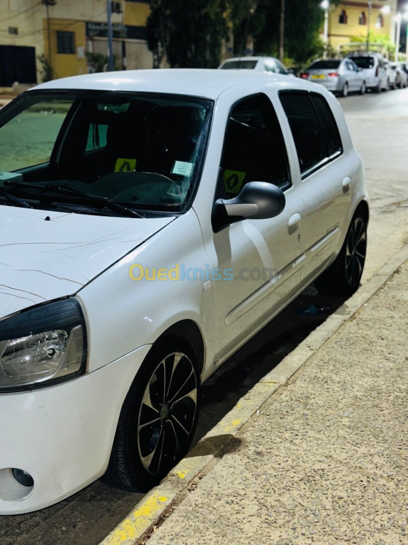 Renault Clio Campus 2015 Extreme