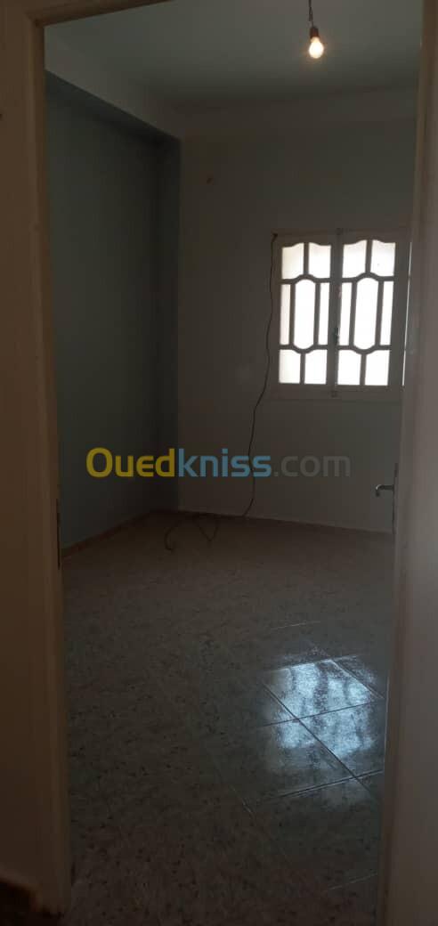 Location Niveau De Villa F2 Alger Bordj el kiffan