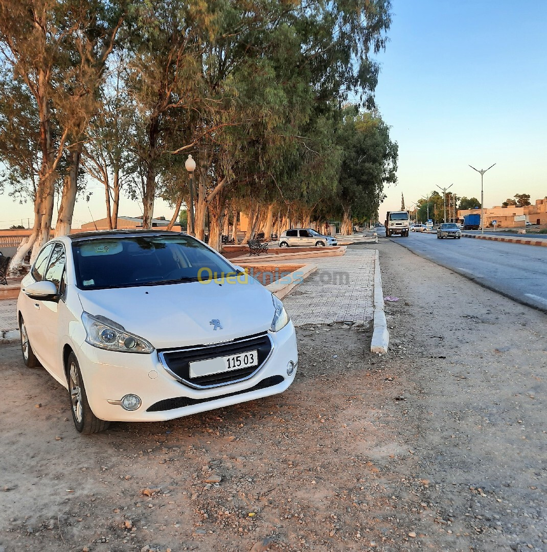 Peugeot 208 2015 Allure