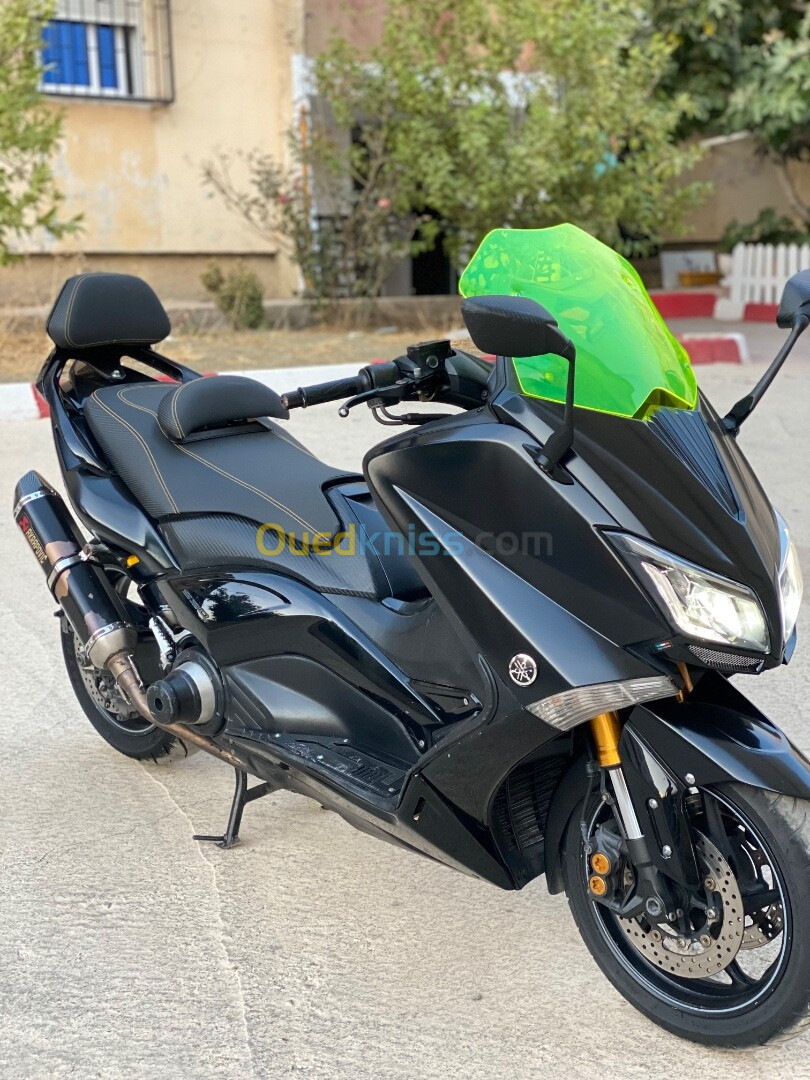 Yamaha Tmax 2015