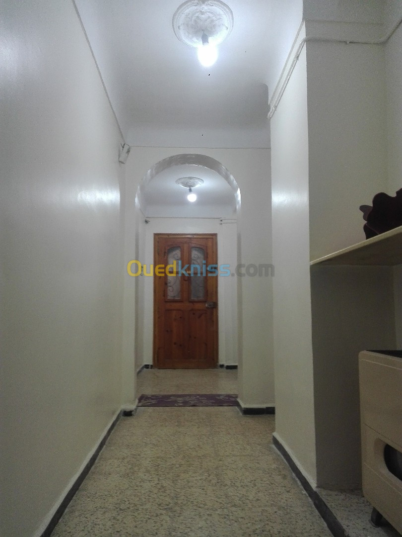 Location Appartement F3 Mostaganem Mostaganem