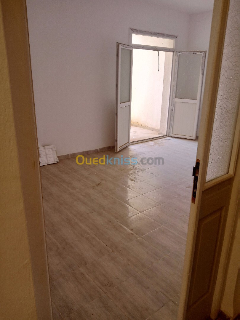 Echange Appartement F3 Tipaza Bou ismail