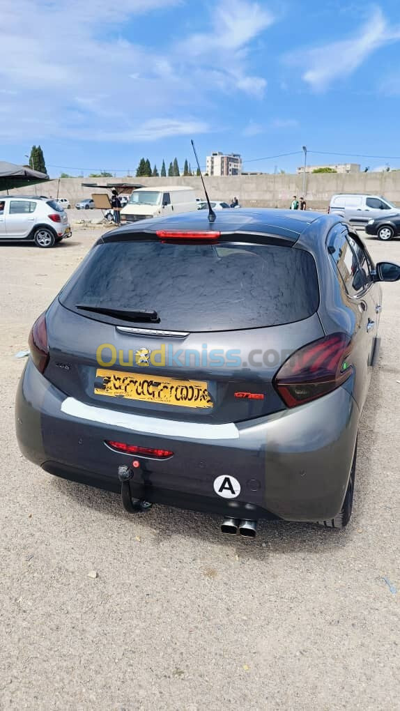 Peugeot 208 2016 GT Line