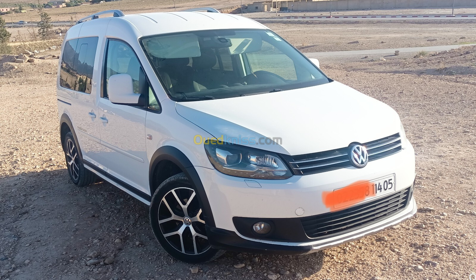 Volkswagen Caddy 2014 cross