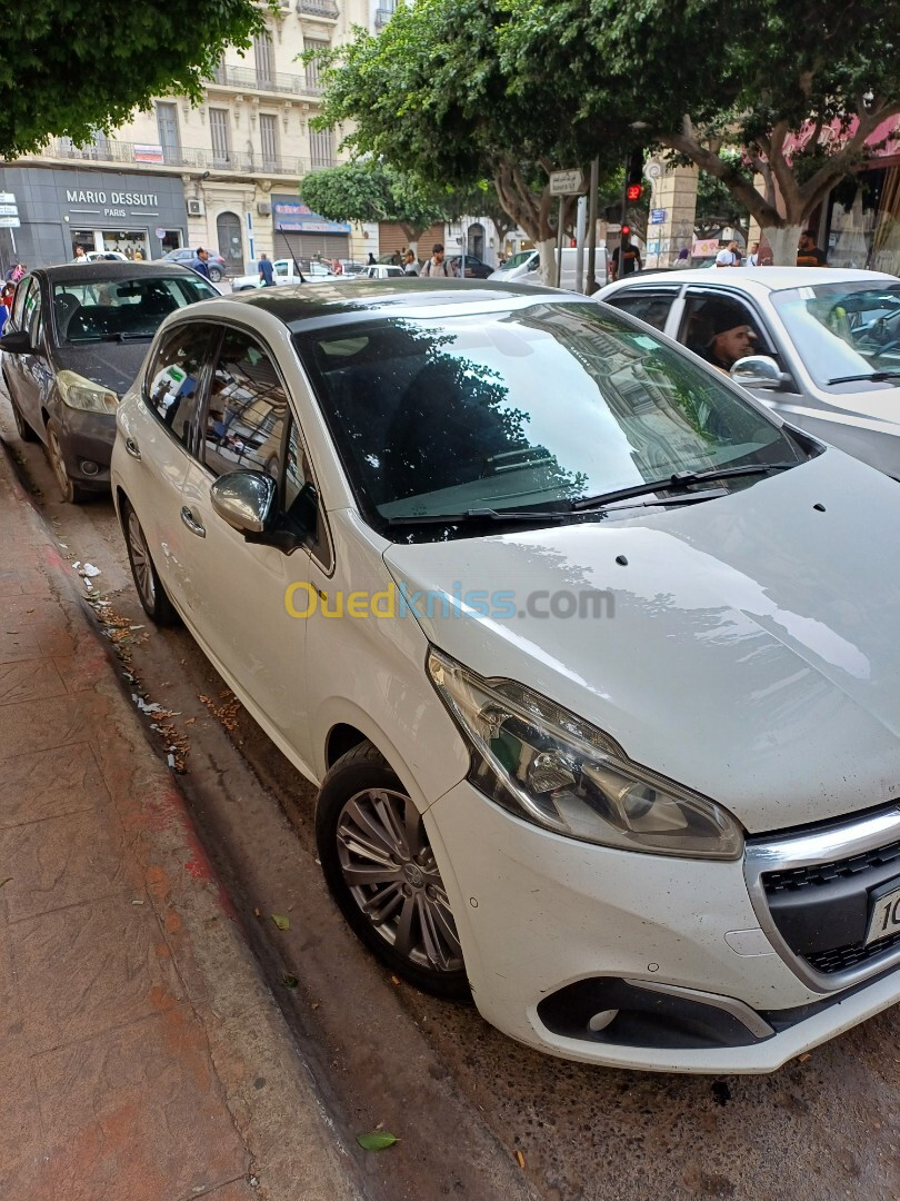 Peugeot 208 2019 Allure Facelift