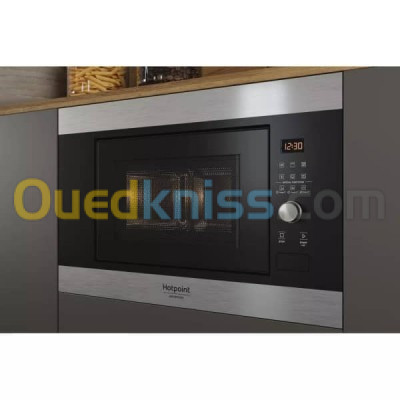 MICRO-ONDES ENCASTRABLE ARISTON HOTPOINT 25 L INOX GRILLE - MF25G IX A
