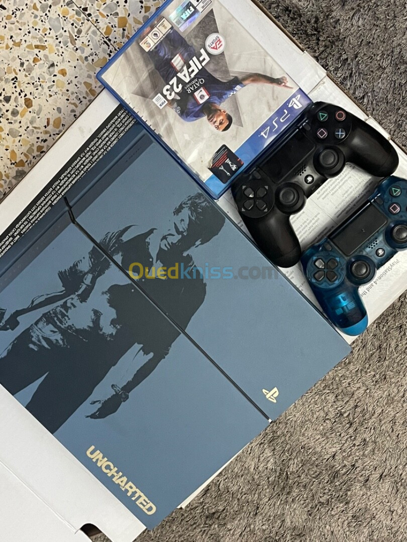 PSs4 édition uncharted 1tb avec 2 manette original et cartone souma chabaa mahtaj drahem