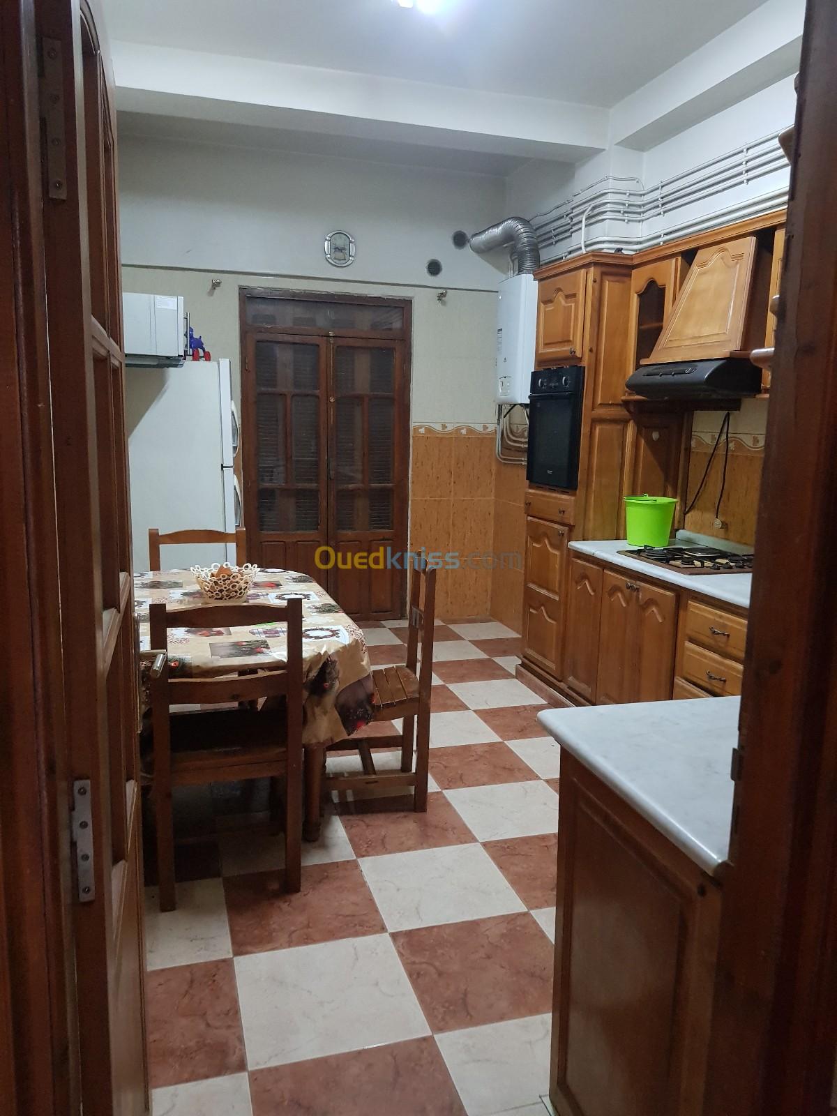 Location vacances Appartement F3 Alger Mohammadia