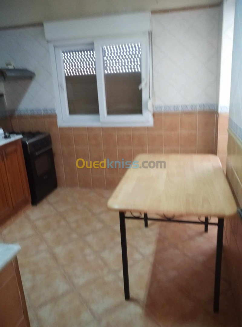 Location Appartement F4 Alger Dar el beida