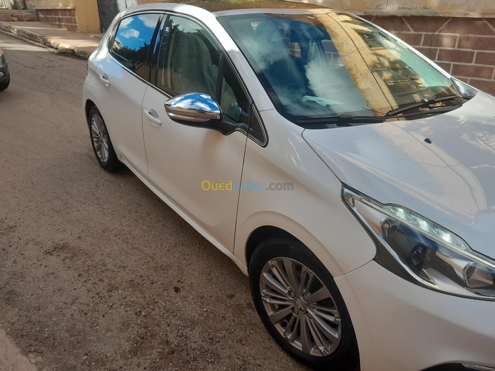 Peugeot 208 2016 Allure