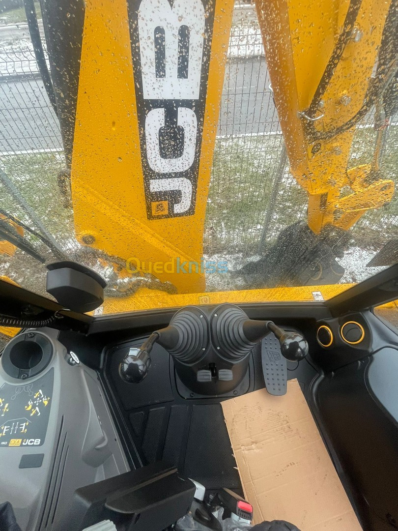 jcb 3CX 2024