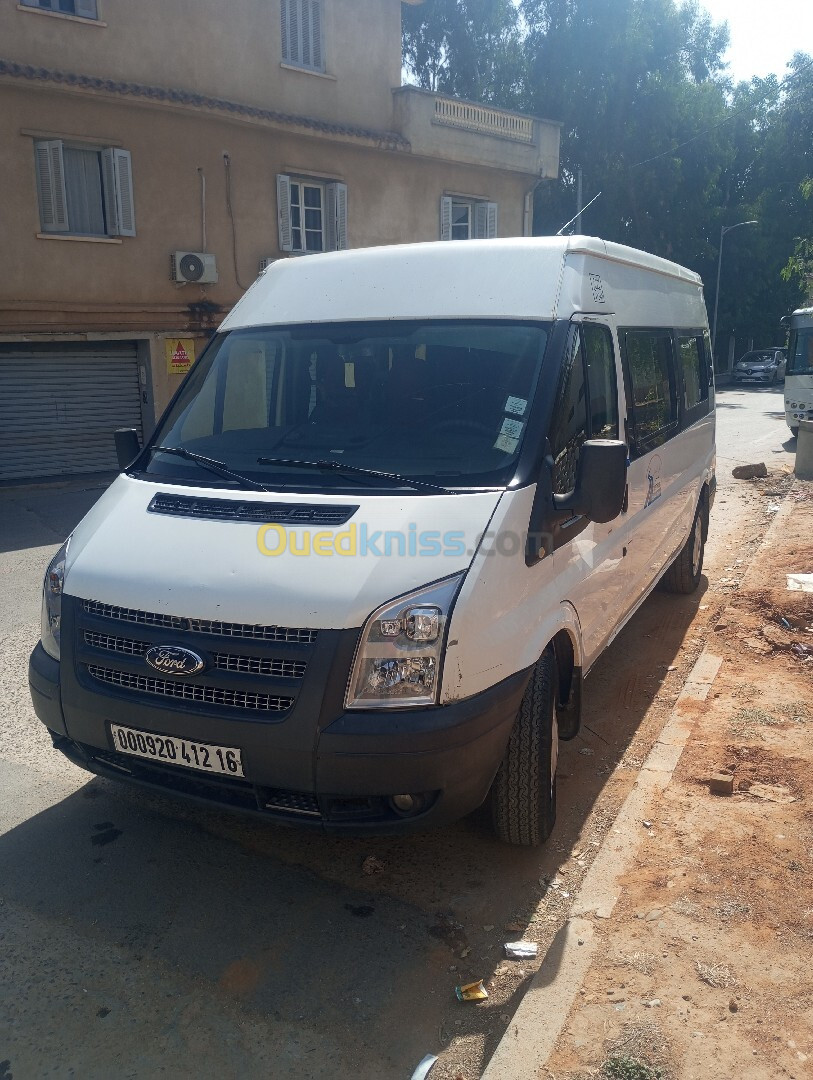 Ford transit حافلة صغيرة 2012