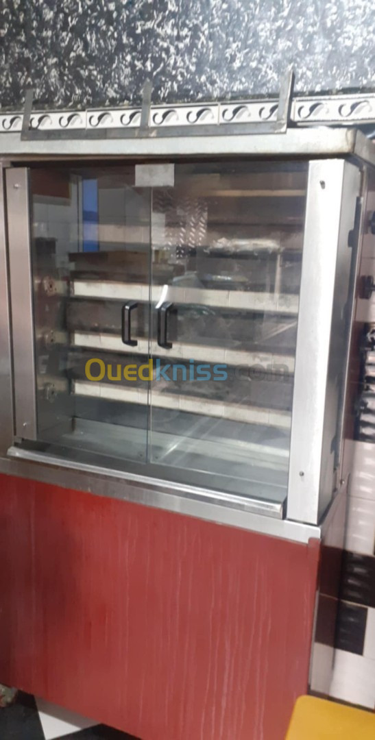 Vente machine a glace et rôtisserie 