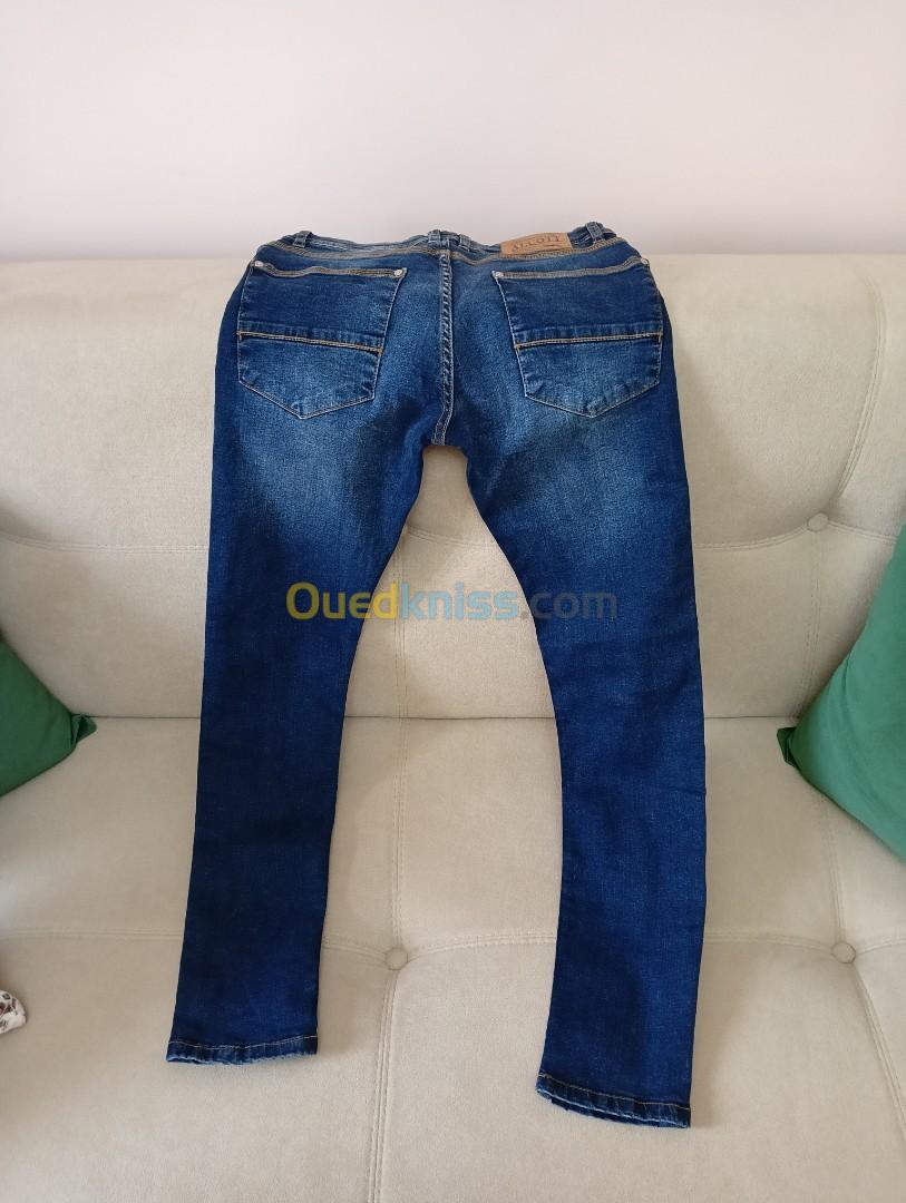 Pantalon jeans et classique 