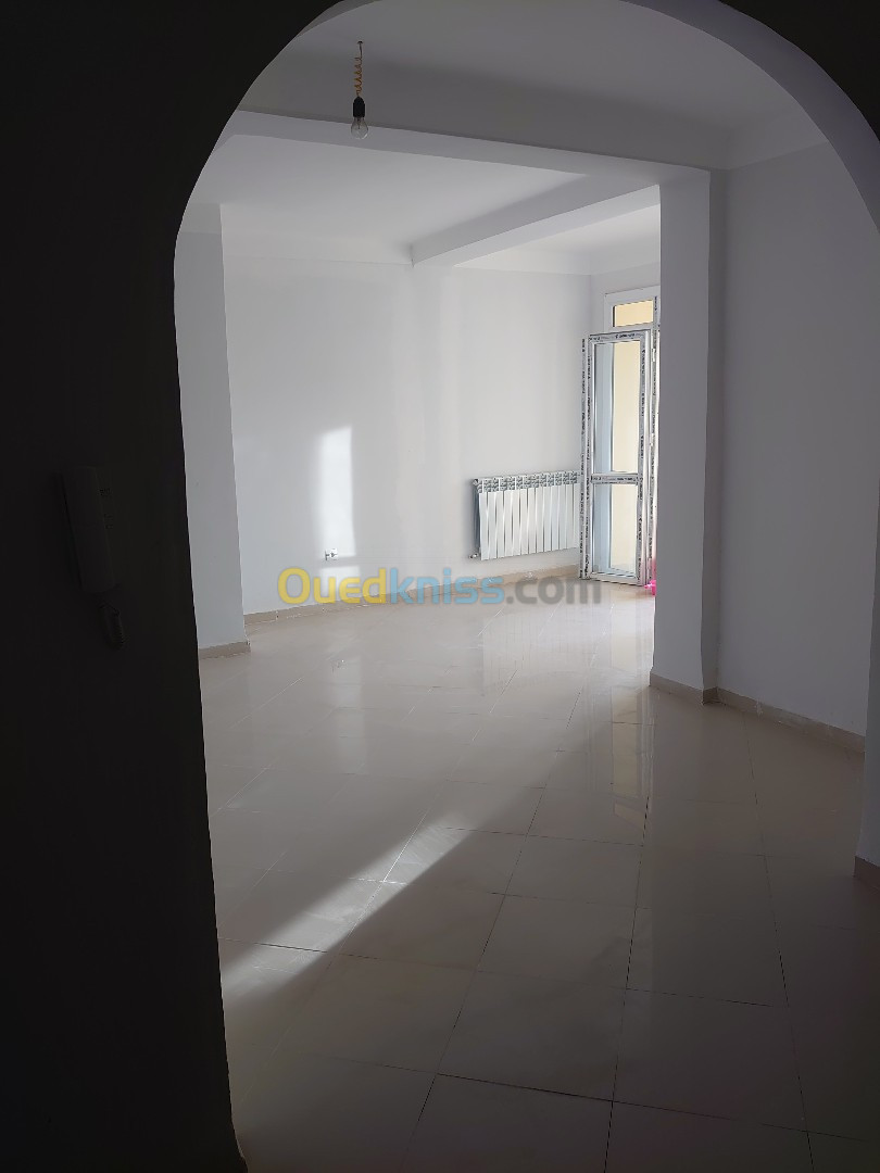 Location Appartement F4 Bejaia El kseur