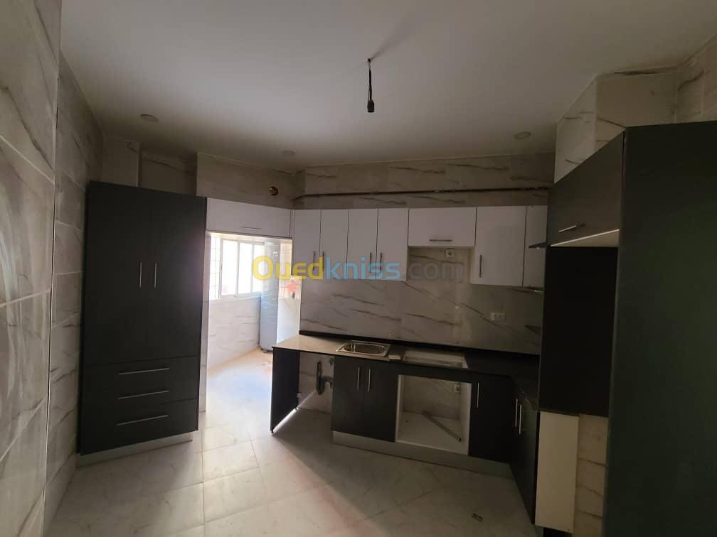 Location Appartement F4 Alger Saoula