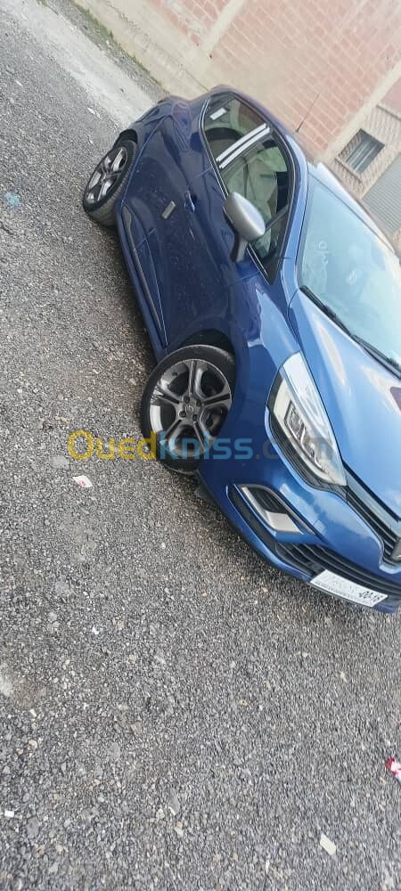 Renault Clio 4 2018 GT Line +