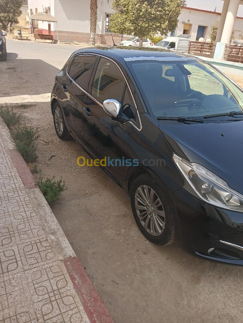 Peugeot 208 2020 Allure Facelift