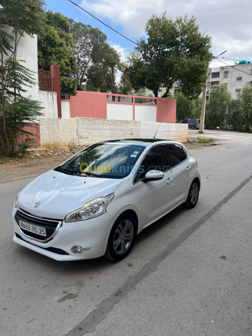 Peugeot 208 2015 Allure