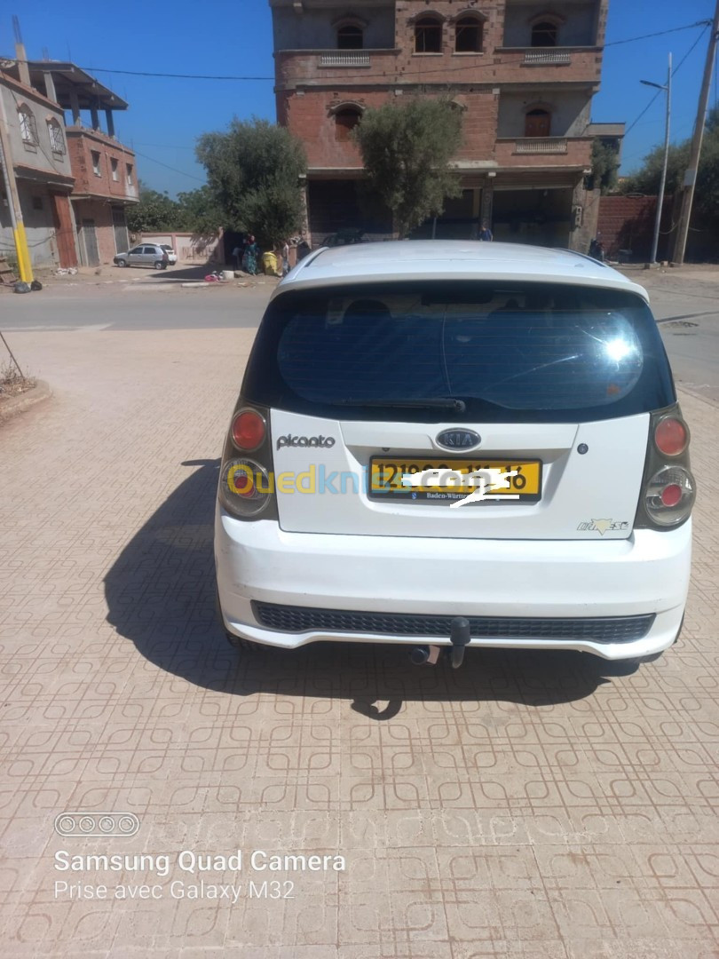 Kia Picanto 2011 funny