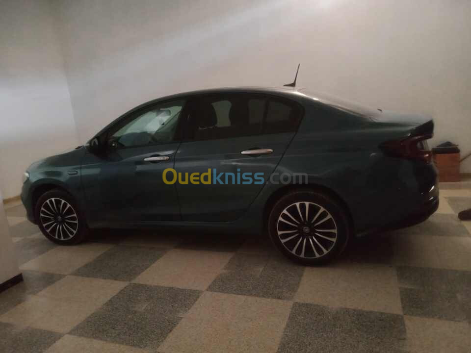 Fiat Tipo 2024 Urbain +