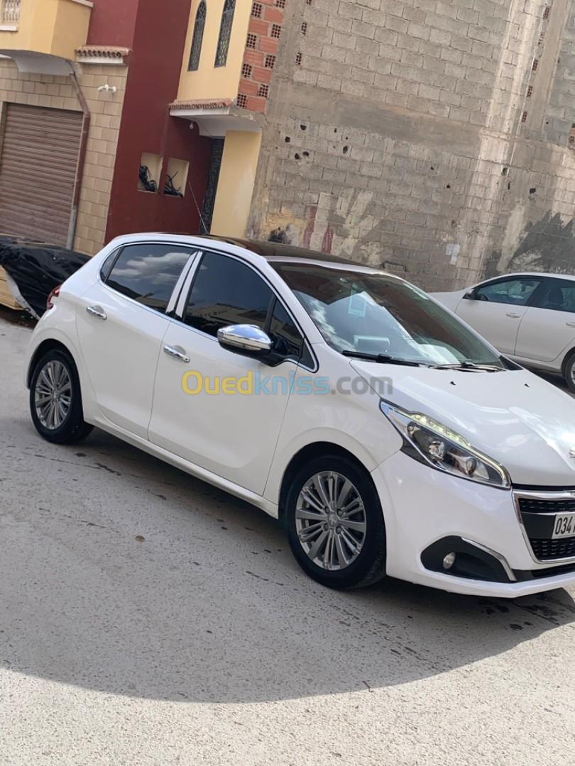 Peugeot 208 2015 Allure Facelift