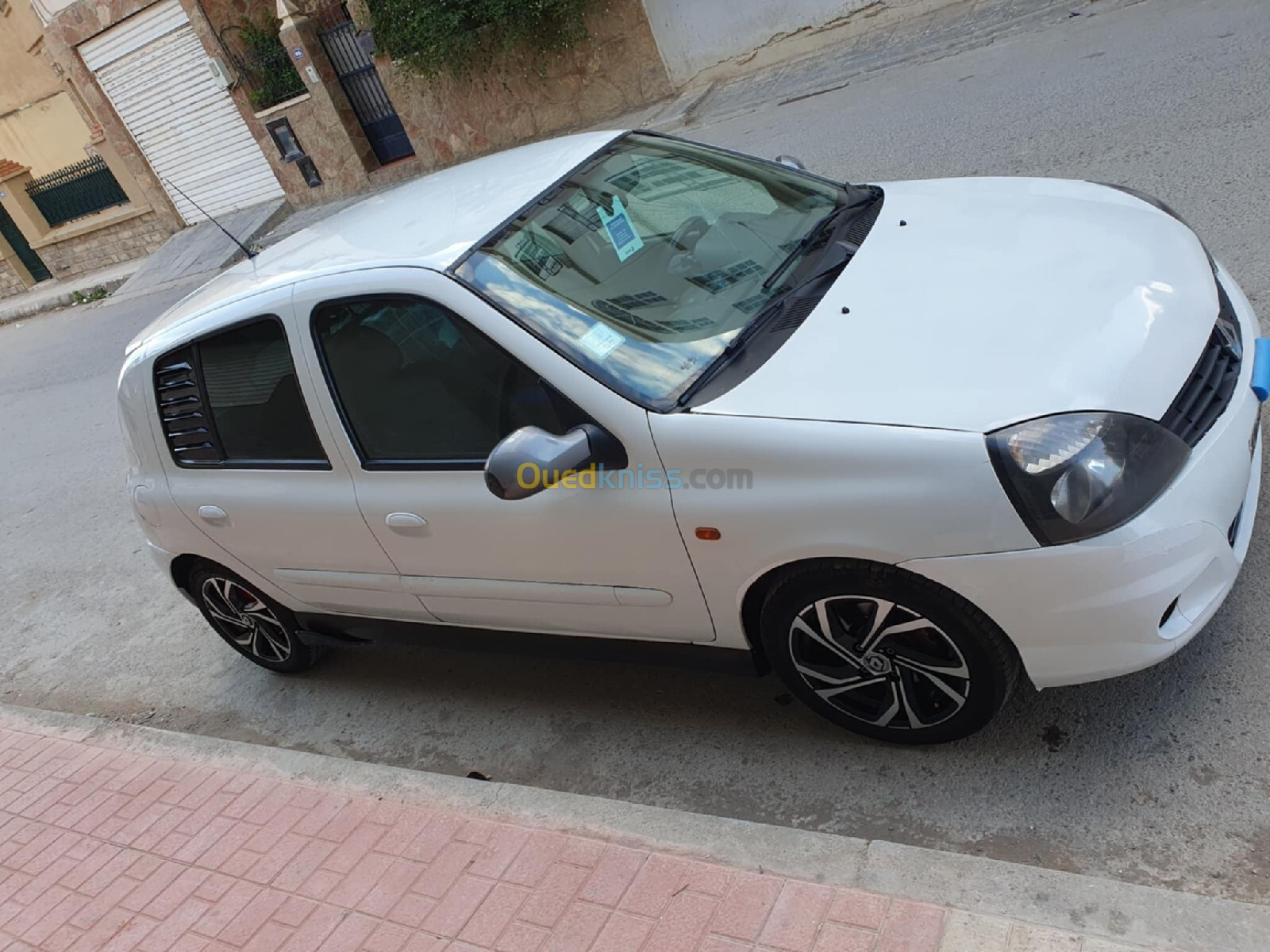 Renault Clio Campus 2013 Extreme