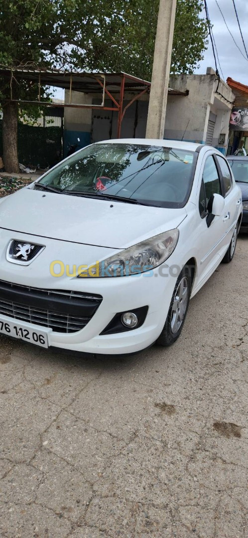 Peugeot 207 2012 