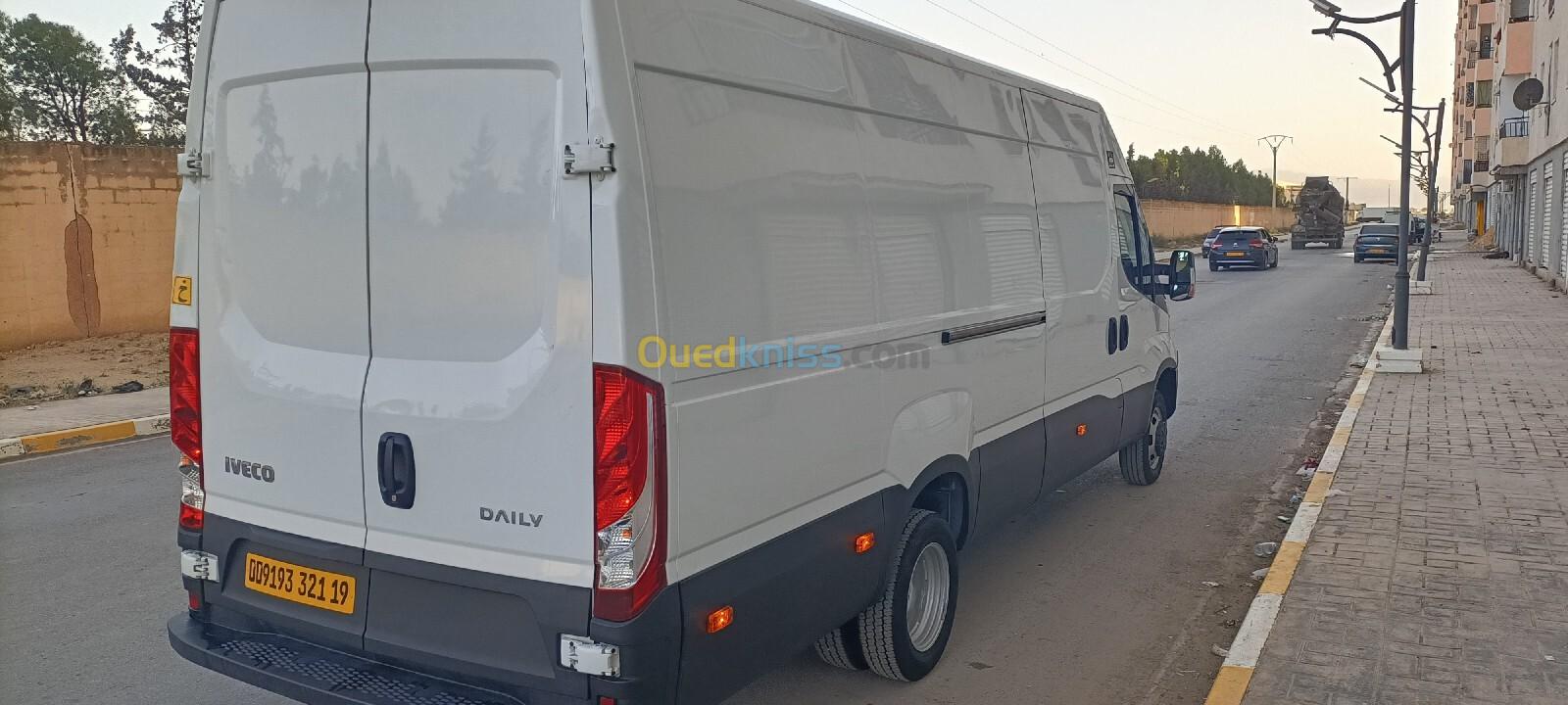 Iveco 35c 150 2021