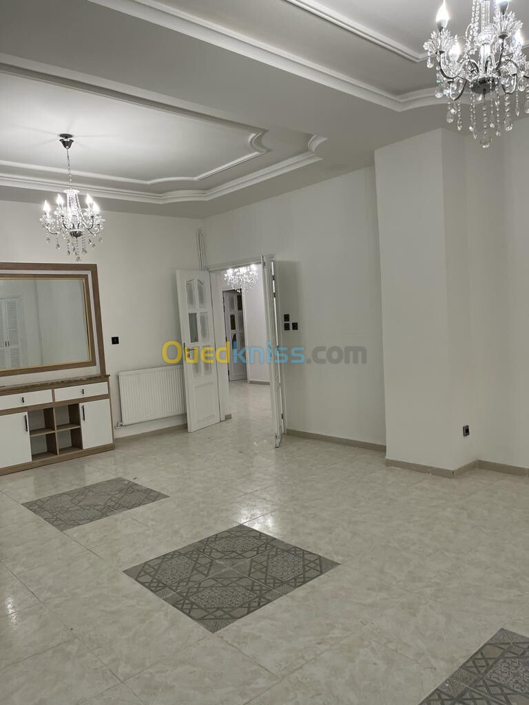 Location Appartement F4 Alger Ben aknoun